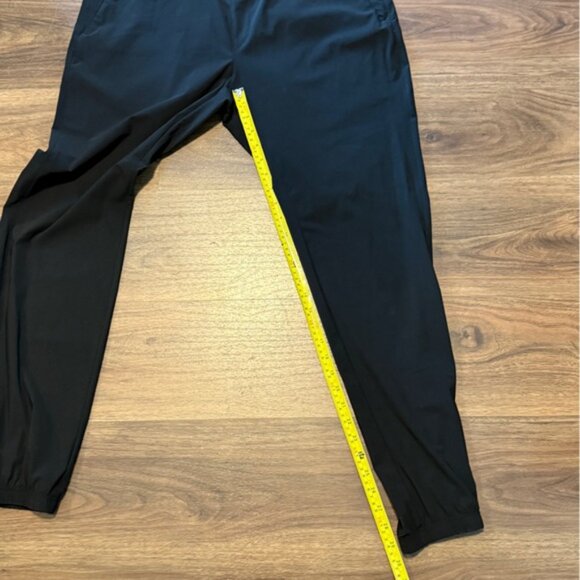 UNRL Black Elastic Cuffed Joggers with Relaxed Fit Mens Size L - Picture 5 of 6